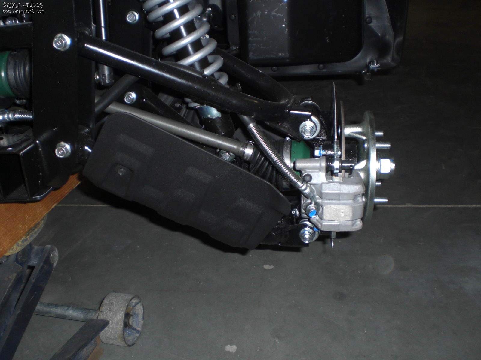YamahaRhino2008-RearBrakes-3.jpg