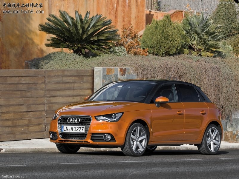 Audi-A1_Sportback_2012_800x600_wallpaper_08.jpg