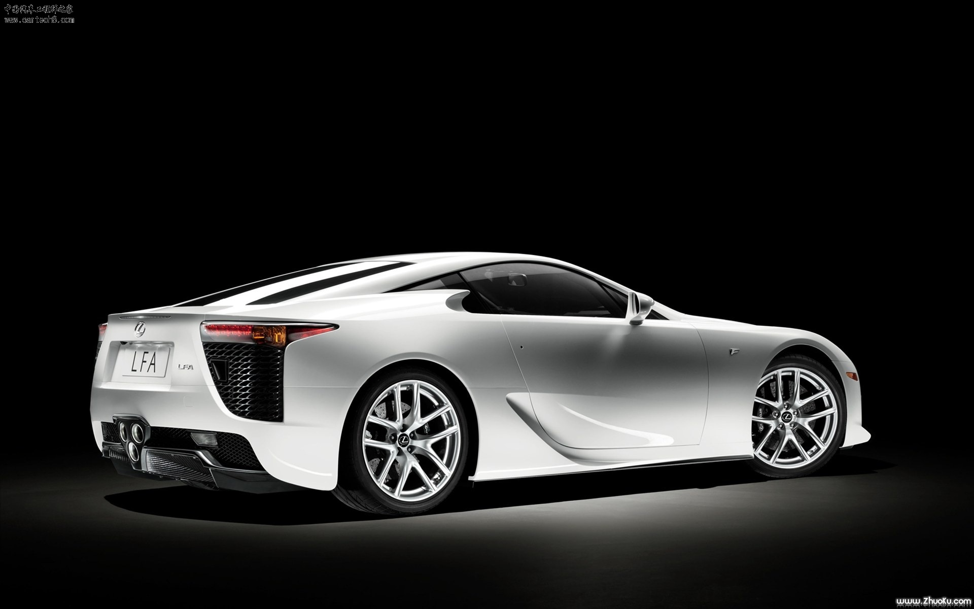 Lexus-LFA-2012-widescreen-03.jpg