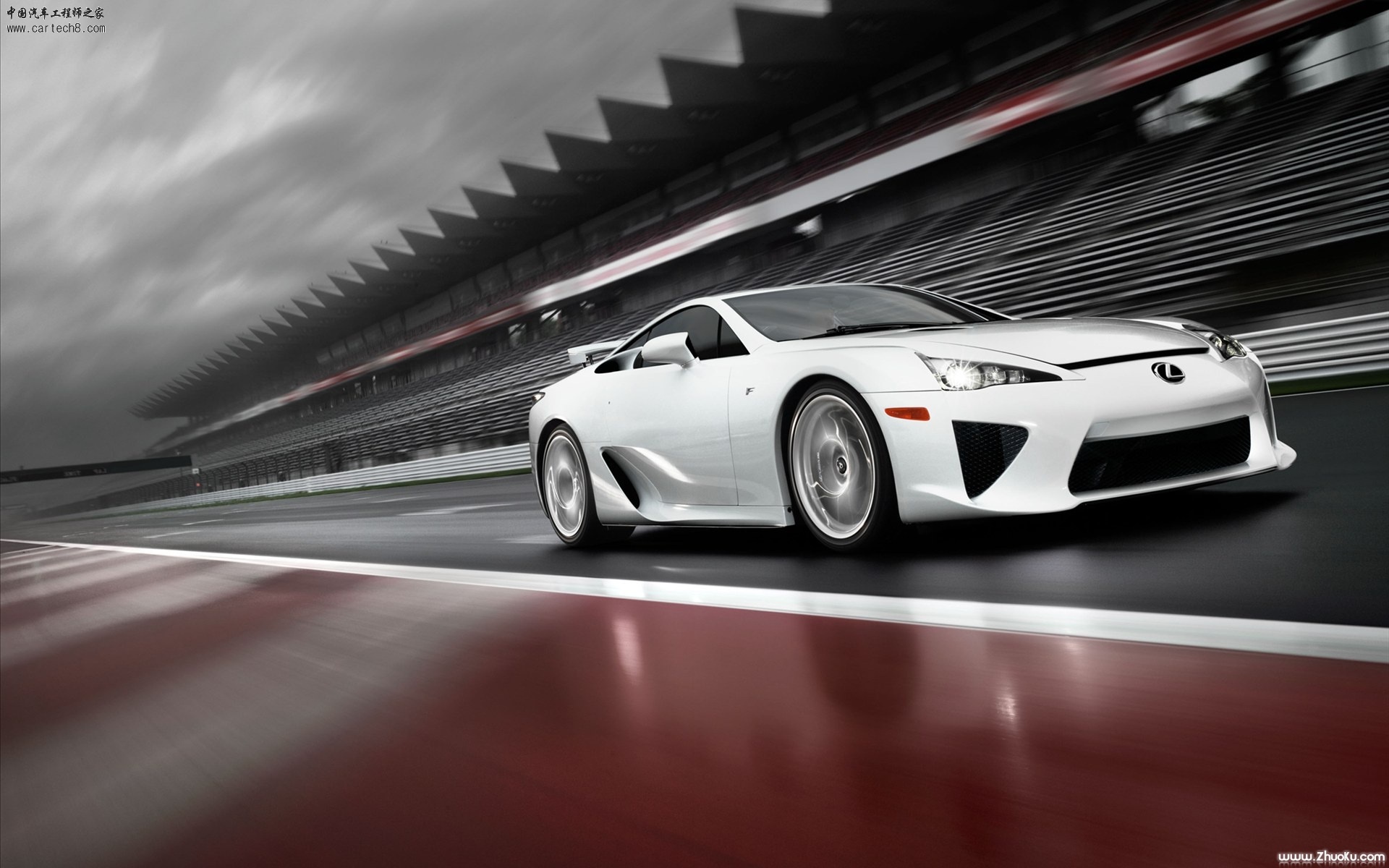 Lexus-LFA-2012-widescreen-10.jpg