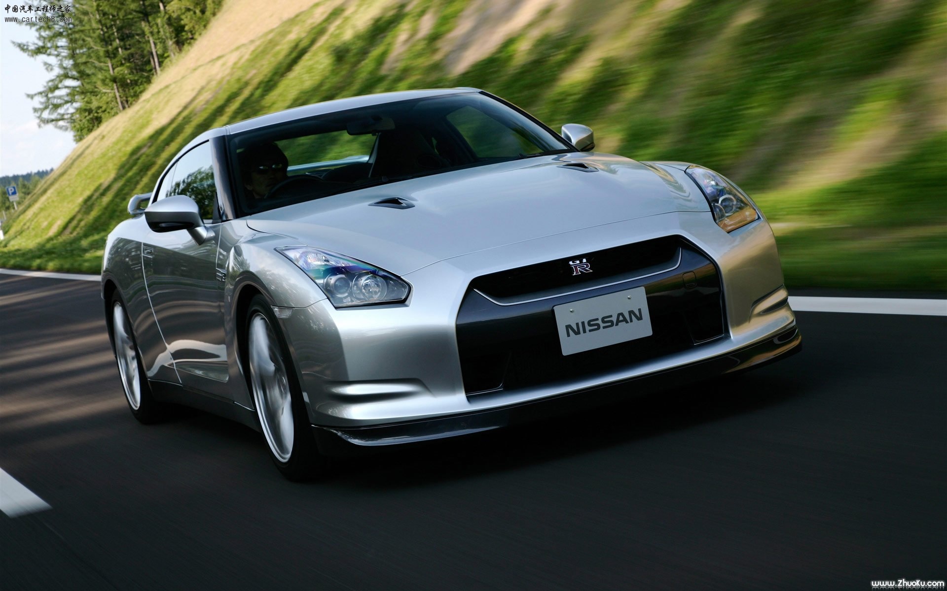 Nissan_gt-r03.jpg