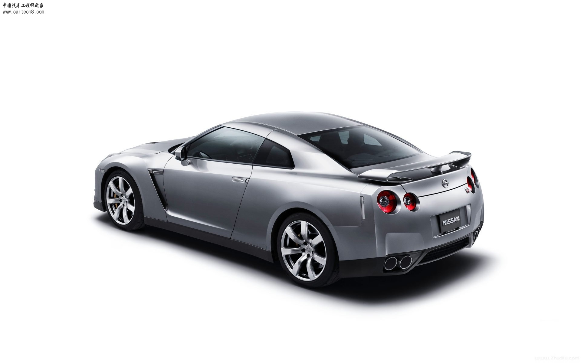 Nissan_gt-r08.jpg