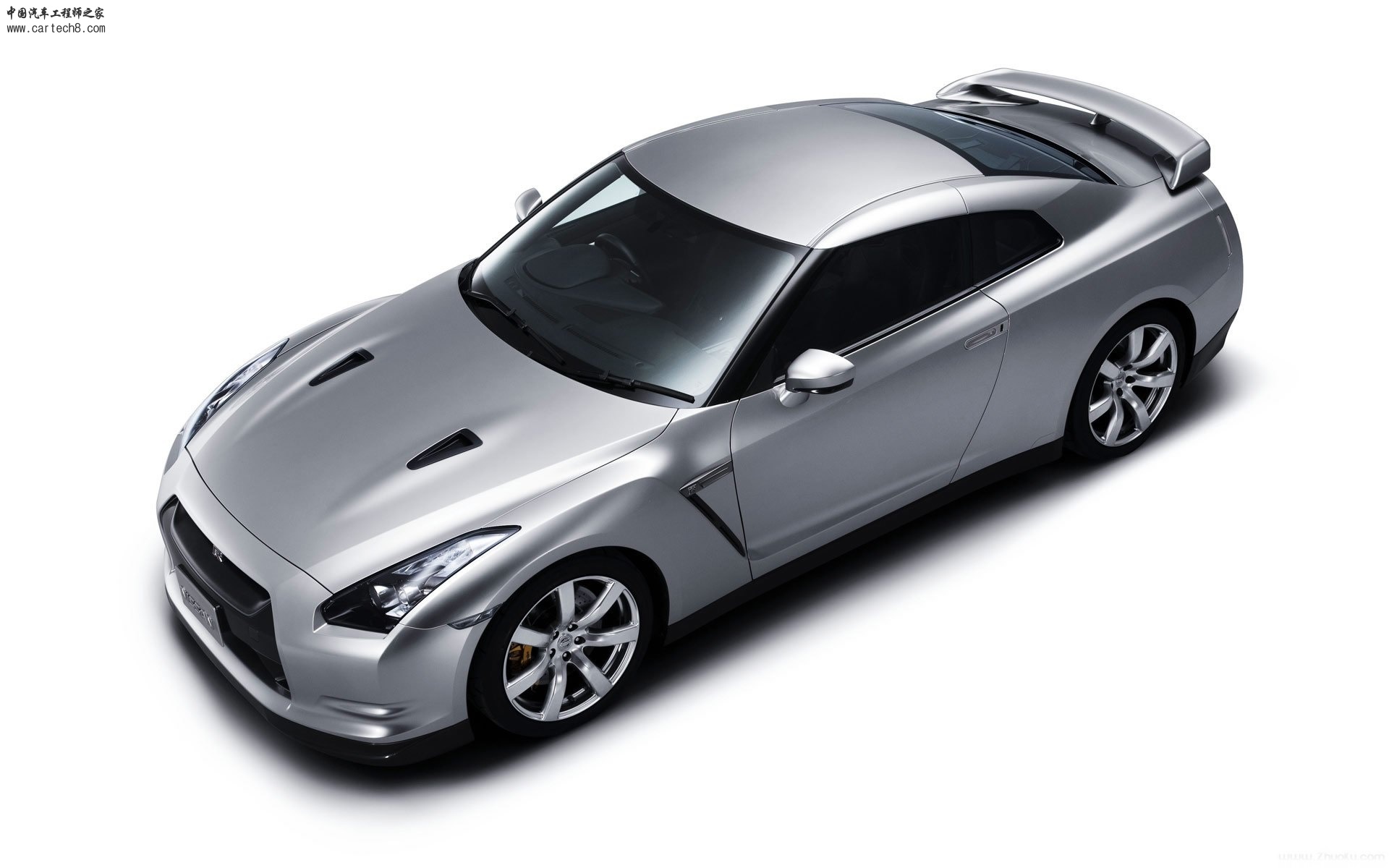 Nissan_gt-r09.jpg