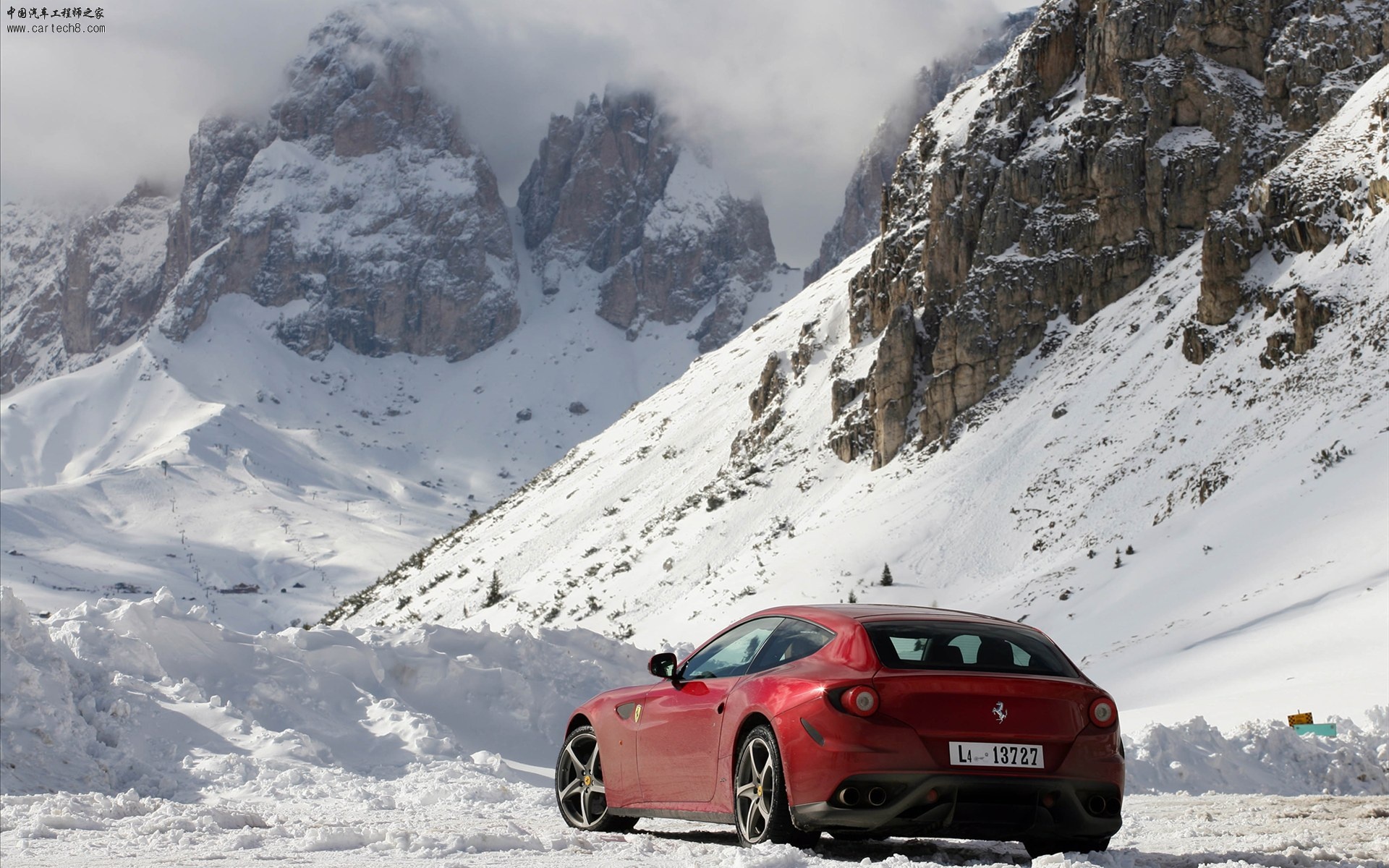 Ferrari-FF-2011-widescreen-06.jpg
