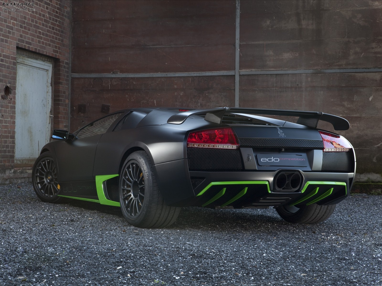Lamborghini05.jpg