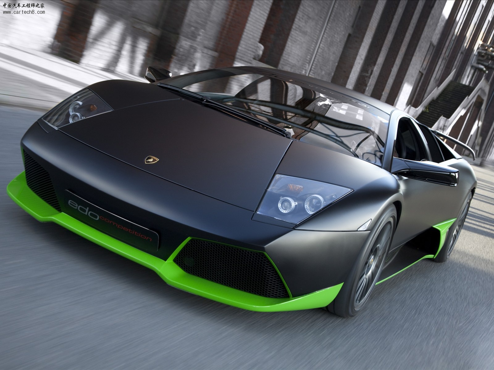 Lamborghini08.jpg