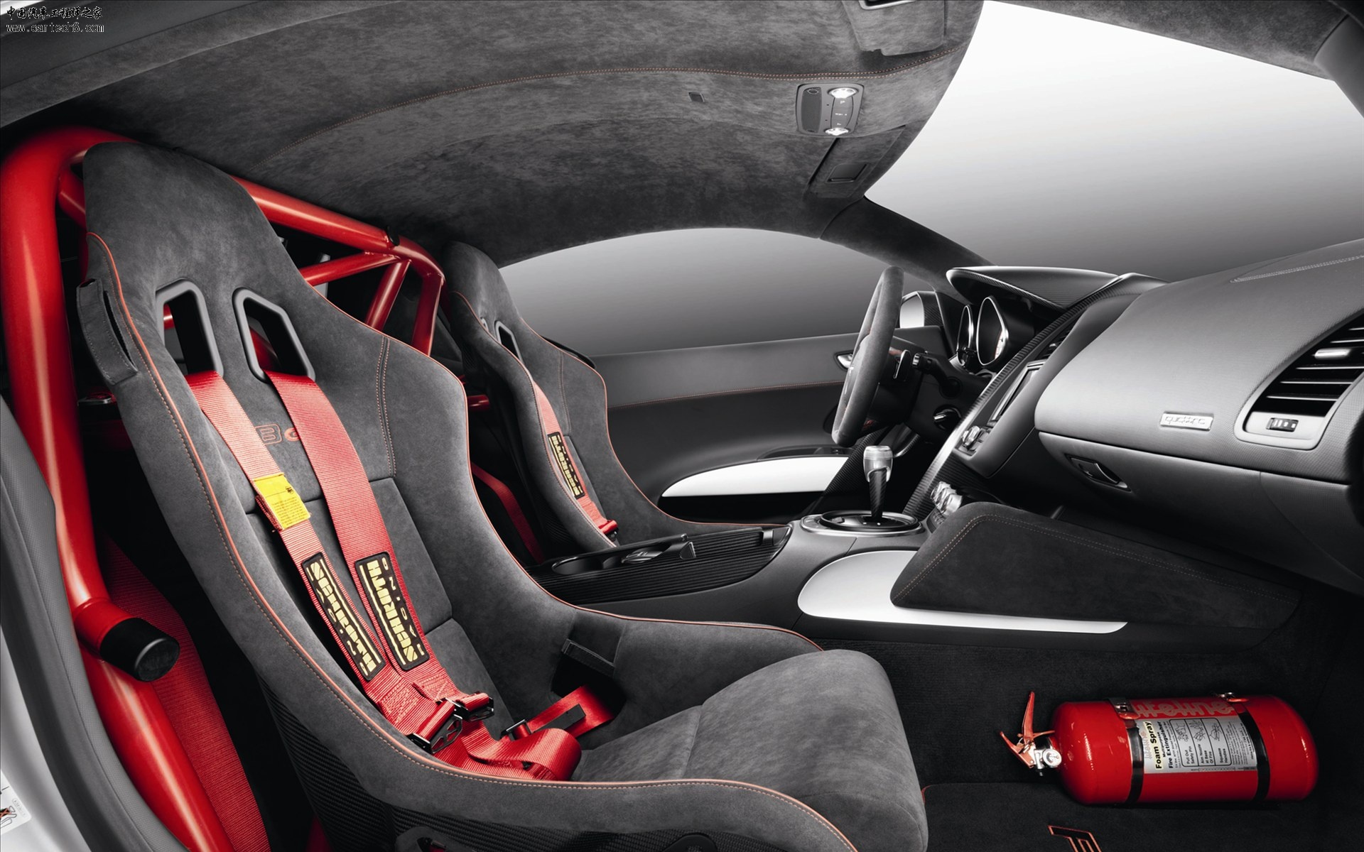 Audi-R8-GT-2012-widescreen-17.jpg
