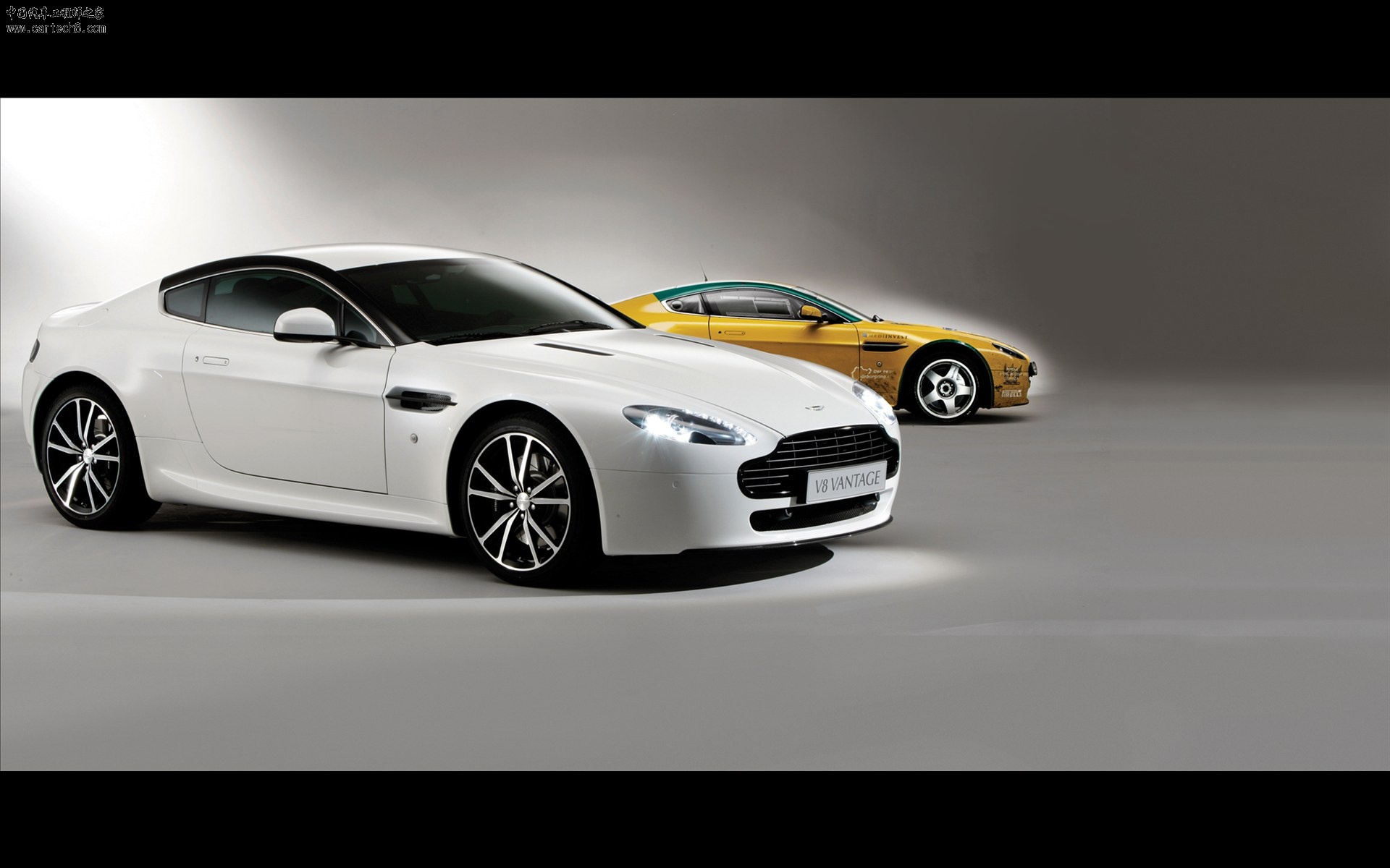 Aston-Martin-V8-Vantage-N420-2011-widescreen-01.jpg