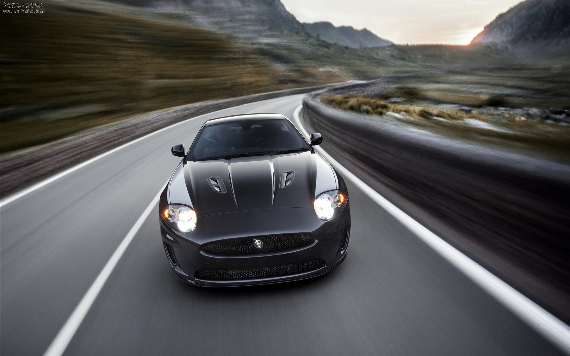 Jaguar-XKR-75-2011-widescreen-02.jpg