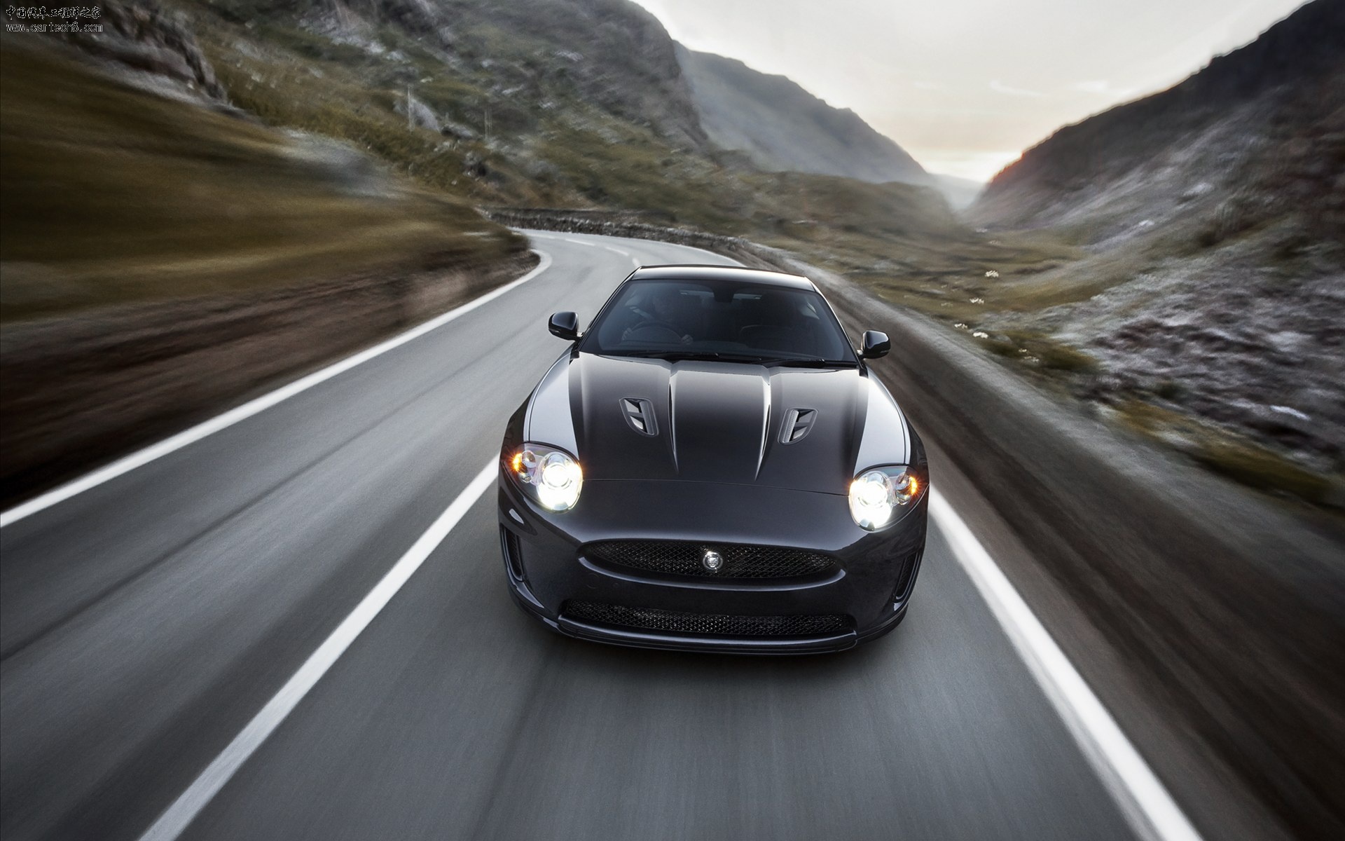 Jaguar-XKR-75-2011-widescreen-03.jpg