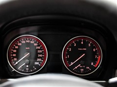2011款 335i双门轿跑车2.jpg