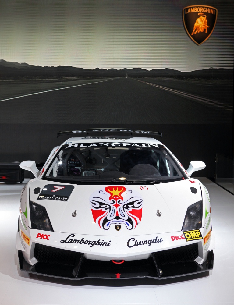 兰博基尼-宝珀Super Trofeo挑战赛3.jpg