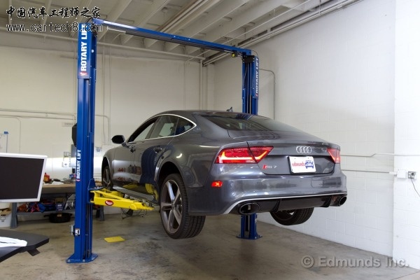 2014_audi_rs-7_det_fe_1101131_600.jpg