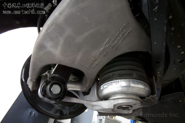 2014_audi_rs-7_det_fe_11011313_600.jpg