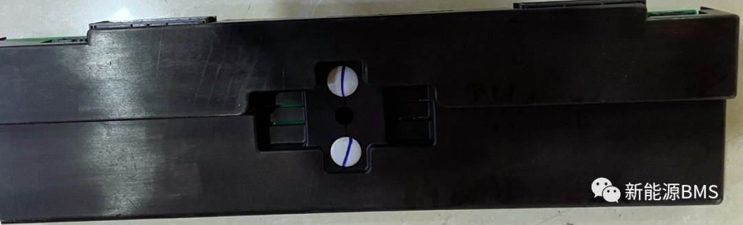 一起学习与了解MODEL 3(磷酸铁锂模组)的BMS采样板设计方案w5.jpg