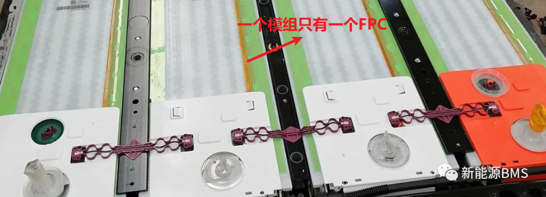 Batman and Robin---特斯拉MODEL 3 BMS的采样芯片w13.jpg