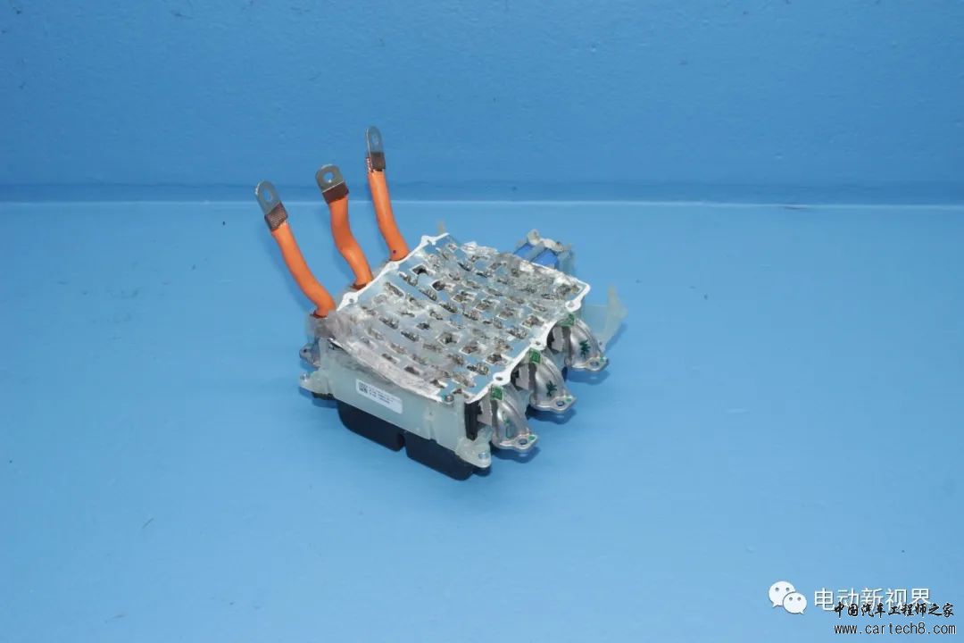 特斯拉Model S/X电驱简介及控制器拆解照片w15.jpg
