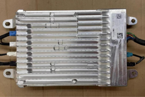 荣威RX5智驾域控器拆解分析w2.jpg