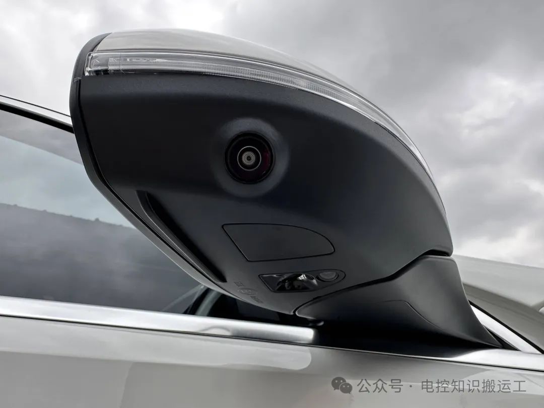 智能汽车摄像头类型及功能介绍w4.jpg