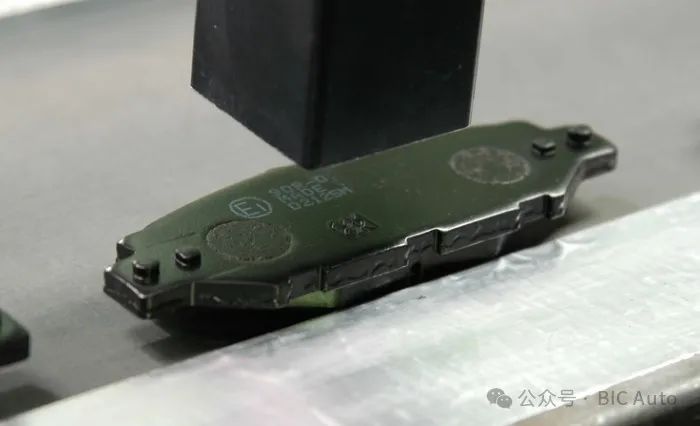 刹车片的制造过程w9.jpg