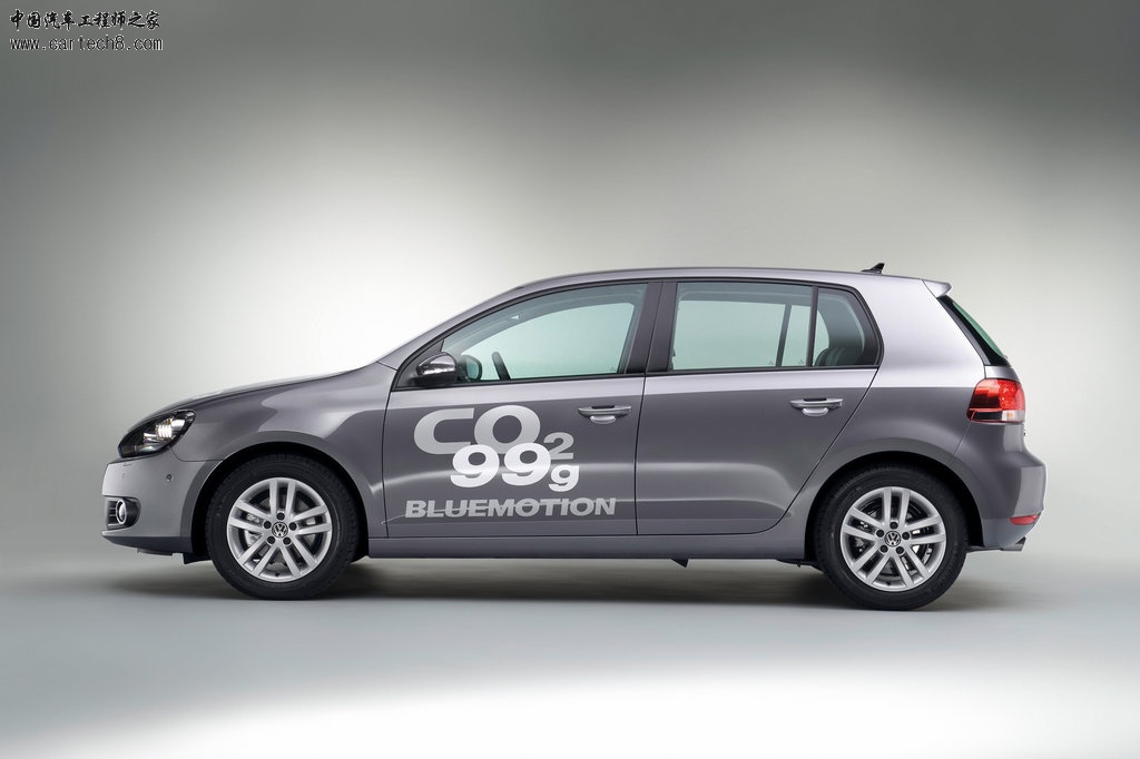 2009 Volkswagen Golf BlueMotion Concept 03.jpg