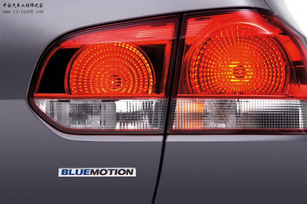2009 Volkswagen Golf BlueMotion Concept 04.jpg
