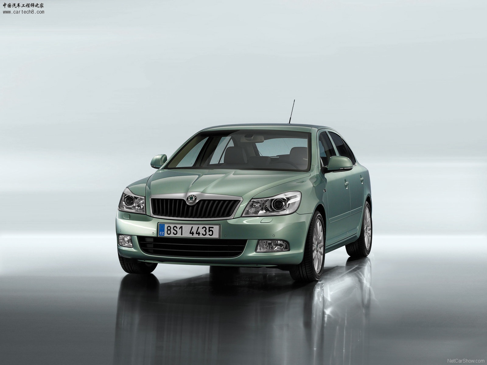 2009-Skoda-Octavia-1600x1200-14.jpg
