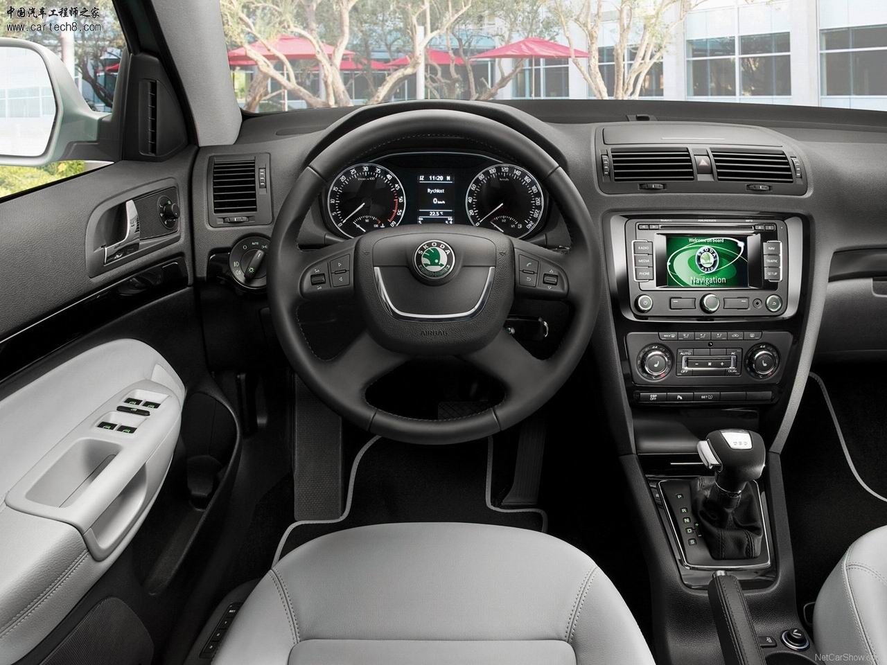 2009-Skoda-Octavia-19.jpg