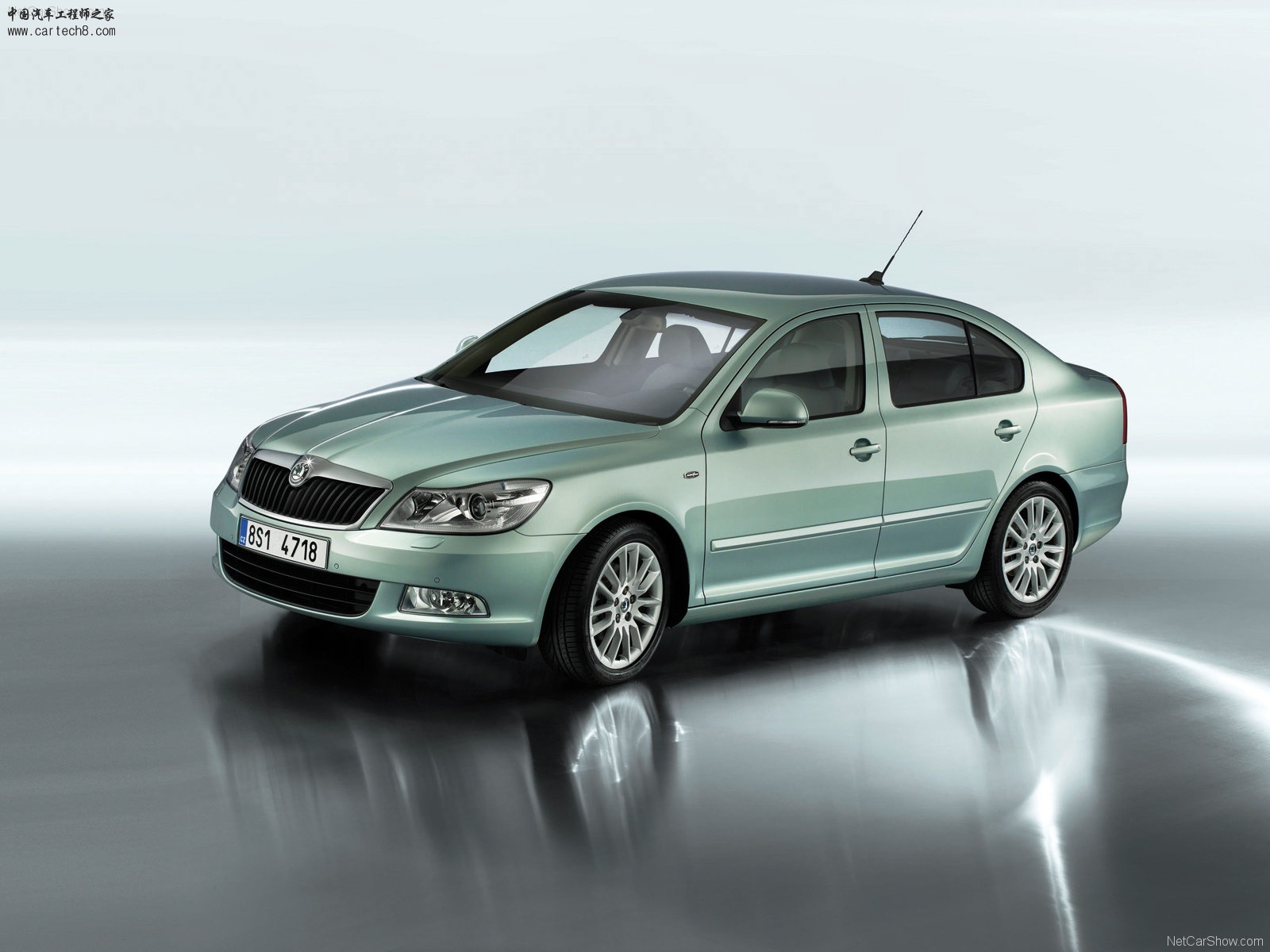 2009-Skoda-Octavia-1600x1200-13.jpg