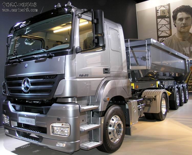 lkw_merc_iaa2004_17.jpg