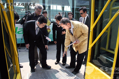 20090405075516295.gif