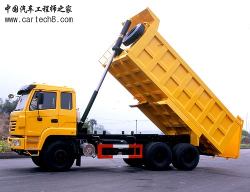 自卸车