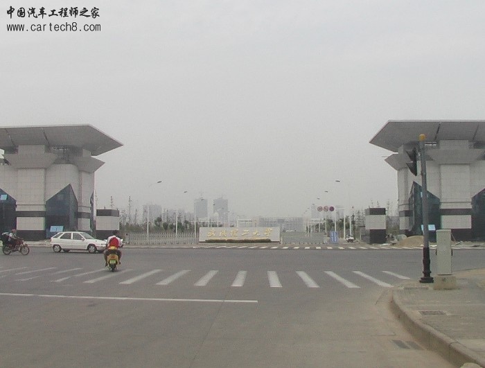 thumbnail4南湖副门.jpg