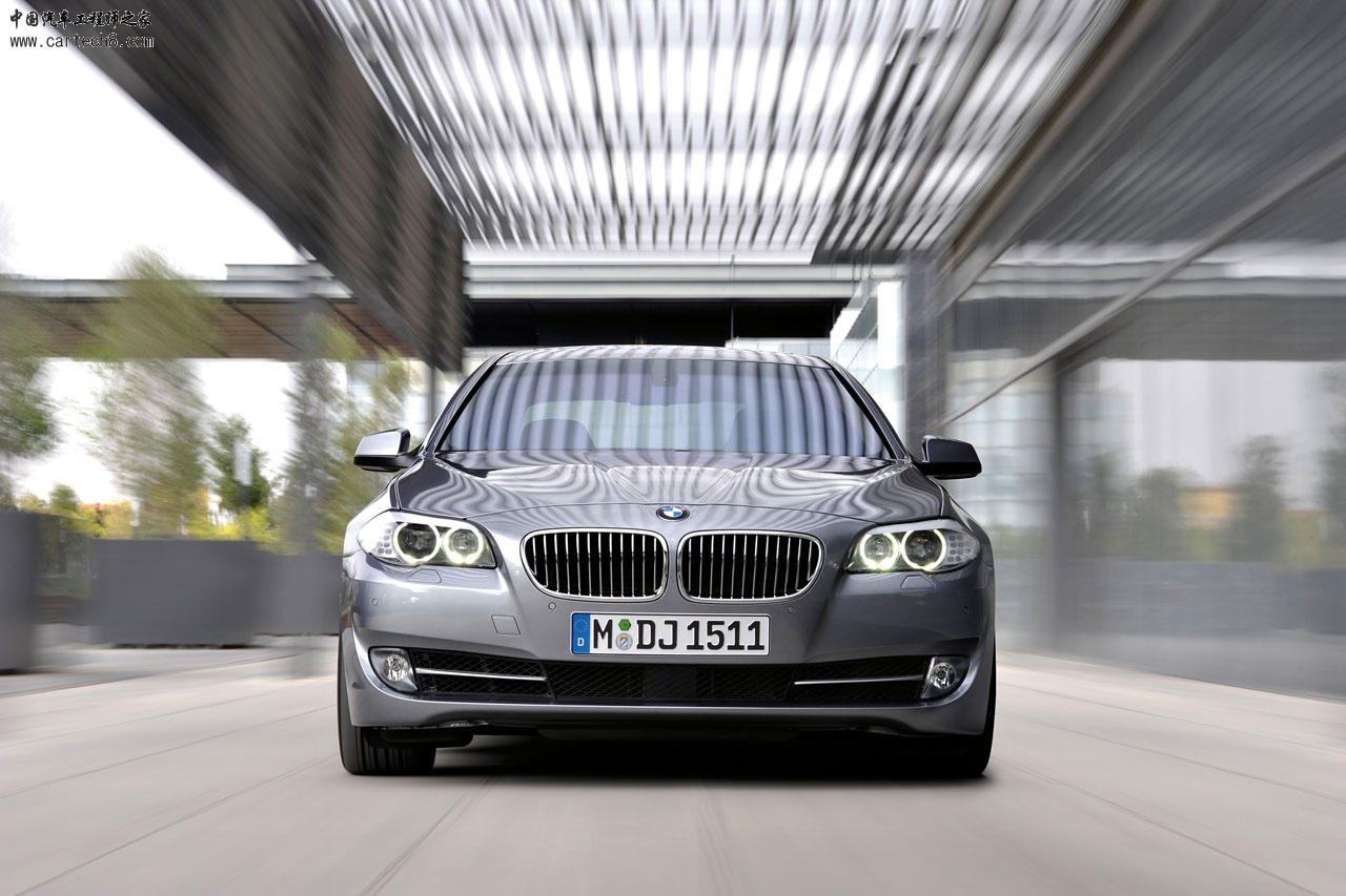 BMW-5-Series-4-lg.jpg