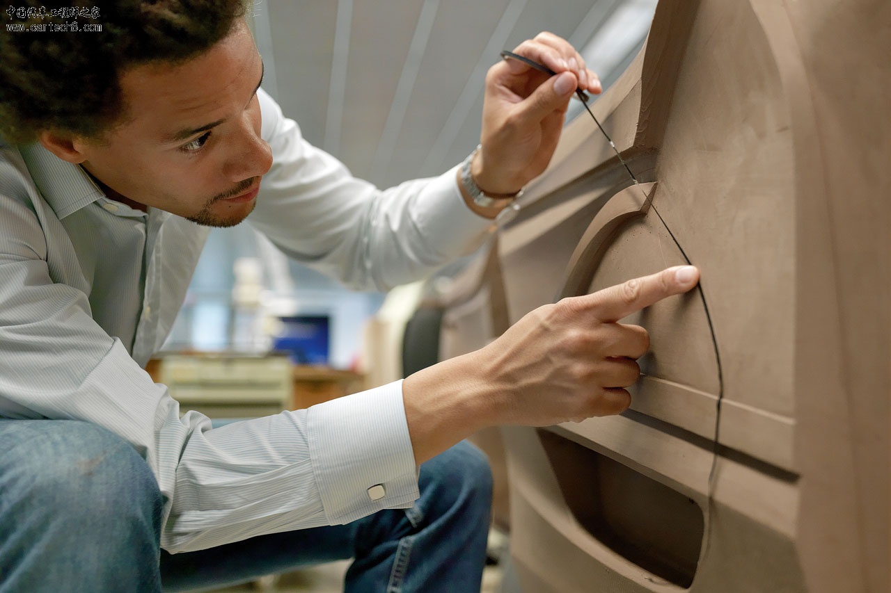 BMW-5-Series-Tape-On-Clay-Model-lg.jpg