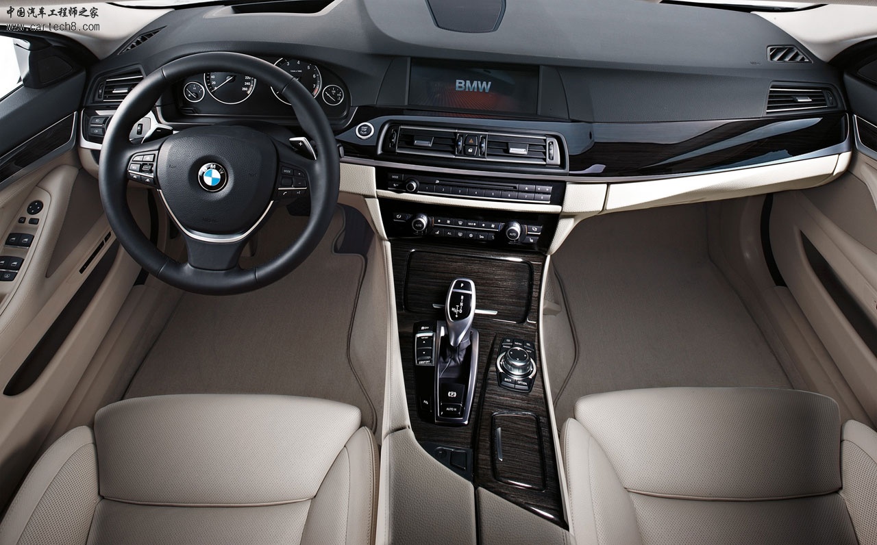 BMW-5-Series-Interior-4-lg.jpg