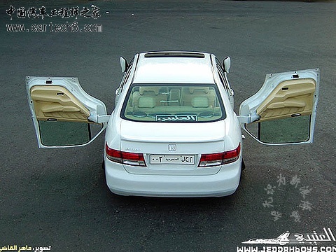 4bb308be02000rf4.jpg